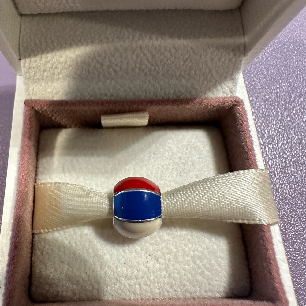Authentic PANDORA Beach Ball Charm 791146ENMX (retired)